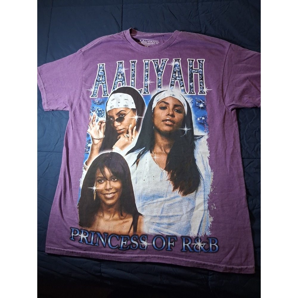 Aaliyah Princess of R&B Graphic T-Shirt Purple Vintage Style 90s Music T Medium